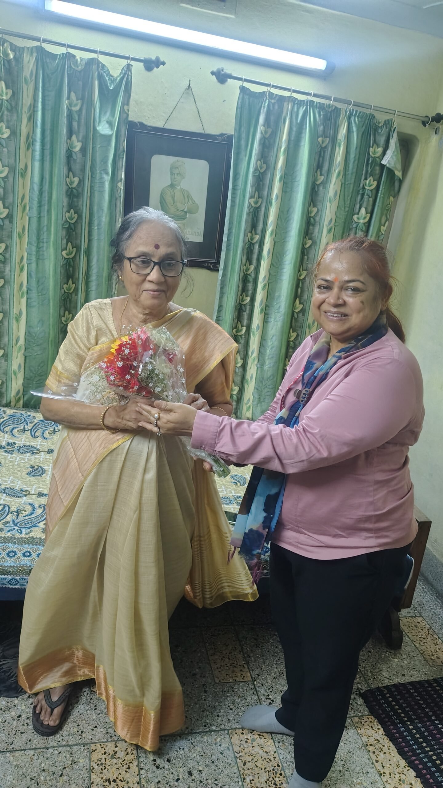 Home care assistance in Kolkata for elderly patients at home